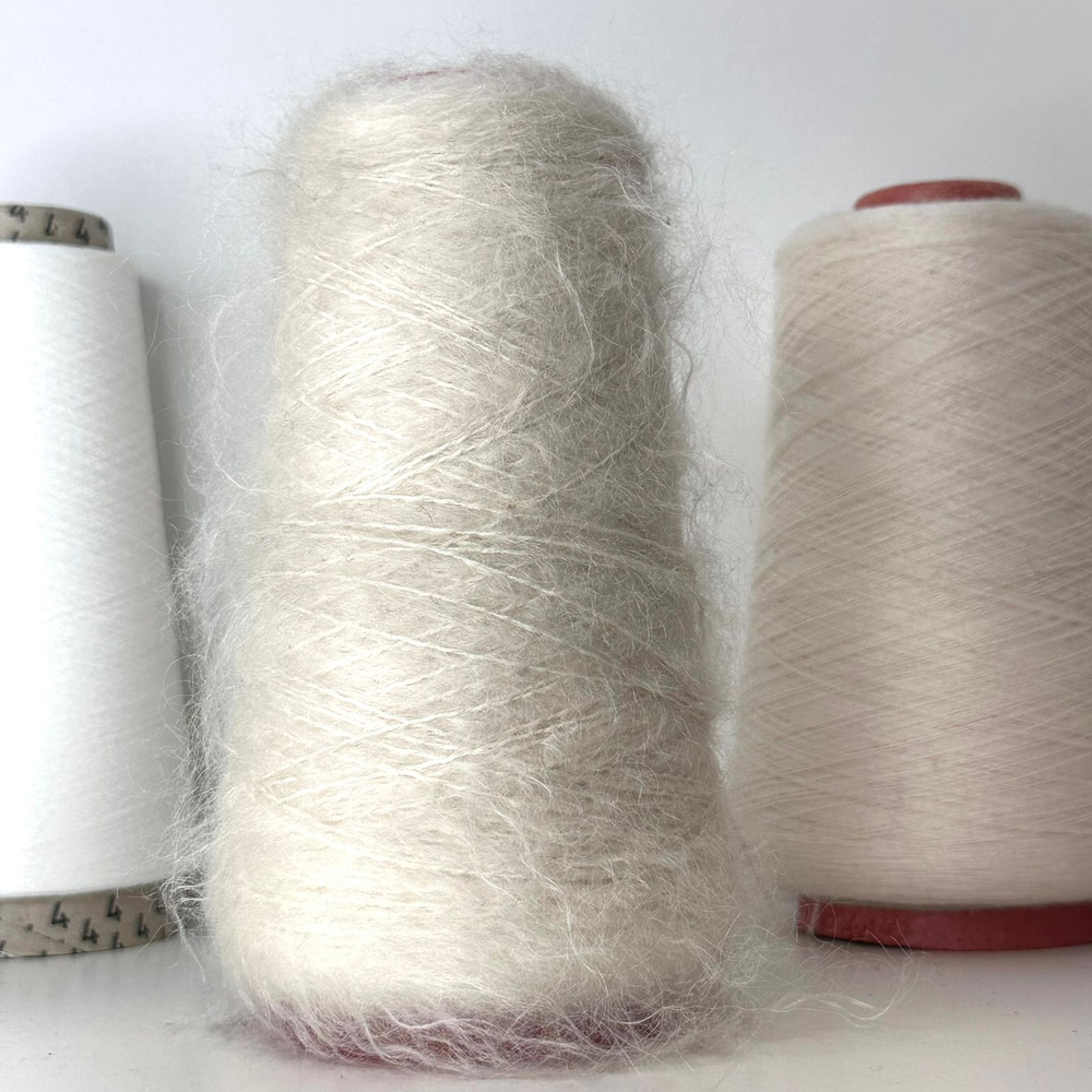 EIFFEL - MF Sesia; 70% кидмохер, 30% шелк; 300м/100гр.; col.80, цвет: белый натур