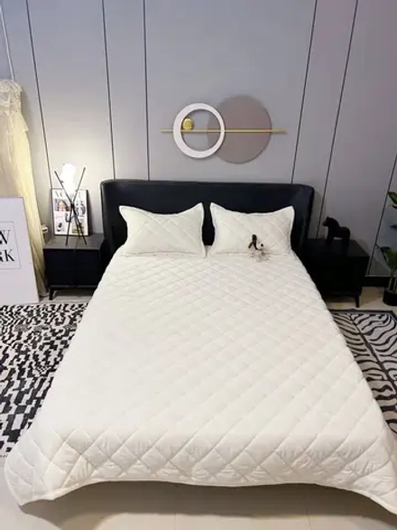 Покрывало 220х240 стеганое для кровати и дивана