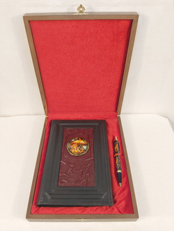 Ежедневник А5 "Жар-птица" (обложка из натуральной кожи) и ручкой с росписью Палех в футляре