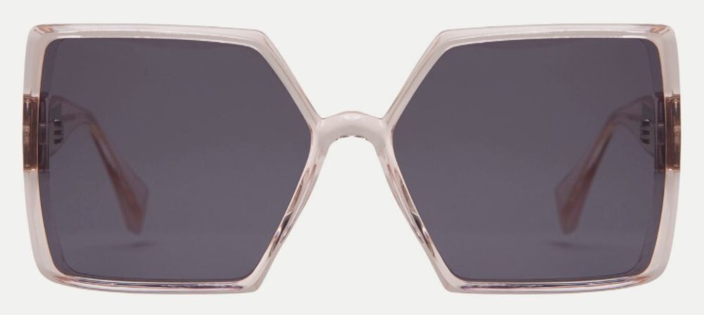 AVA 6