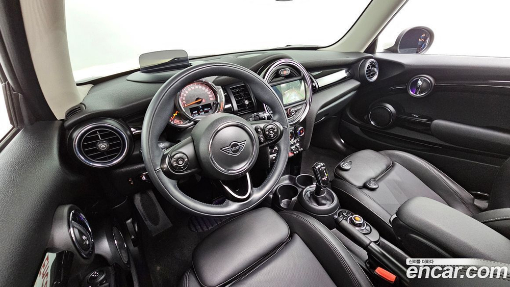 Mini Cooper HIGH (02.2020)