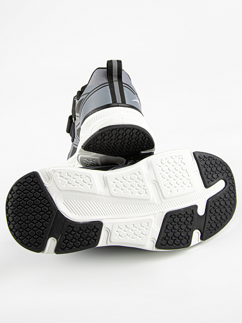 Кроссовки softshell