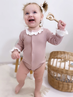 Боди с рюшей