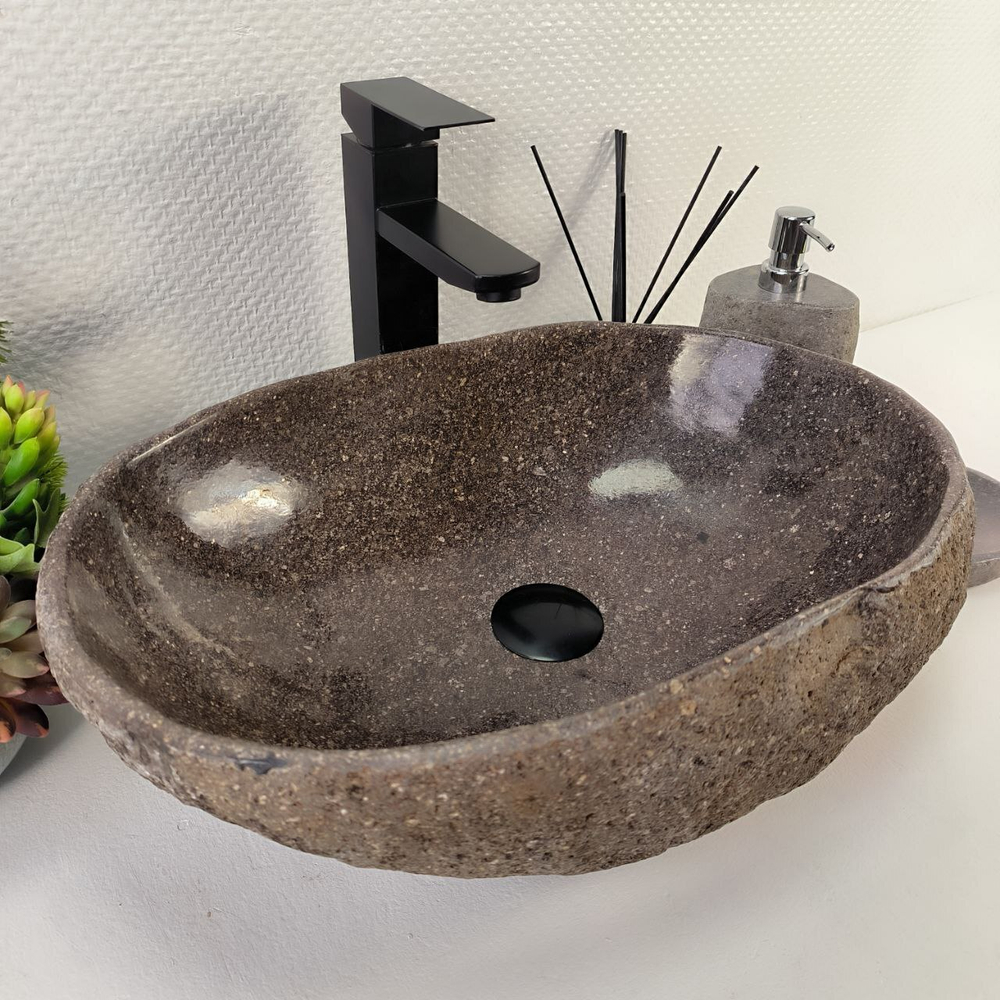 Раковина из речного камня RS-65138 49*33*15 0861