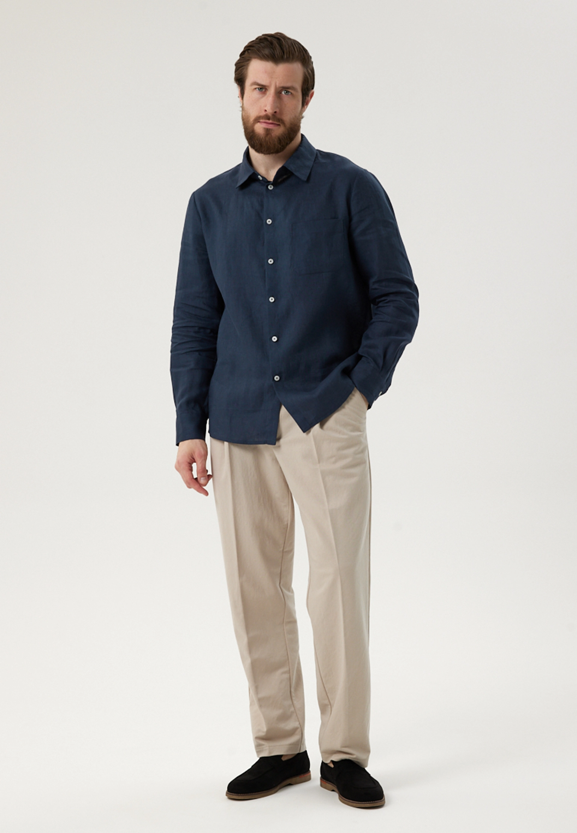 Рубашка льняная темно-синего цвета