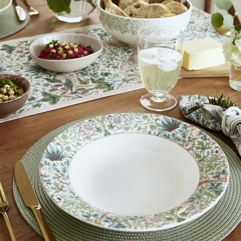 Spode - Плита Моррис и Ко Клубничный вор глубиной 26 см. / артикул   MCO45746-D  / GTIN 00878647