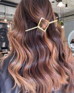 Balmain Заколка-ромб со шпилькой цвет золото Limited Edition Barrette Pour Cheveux Jewelery Gold SS21