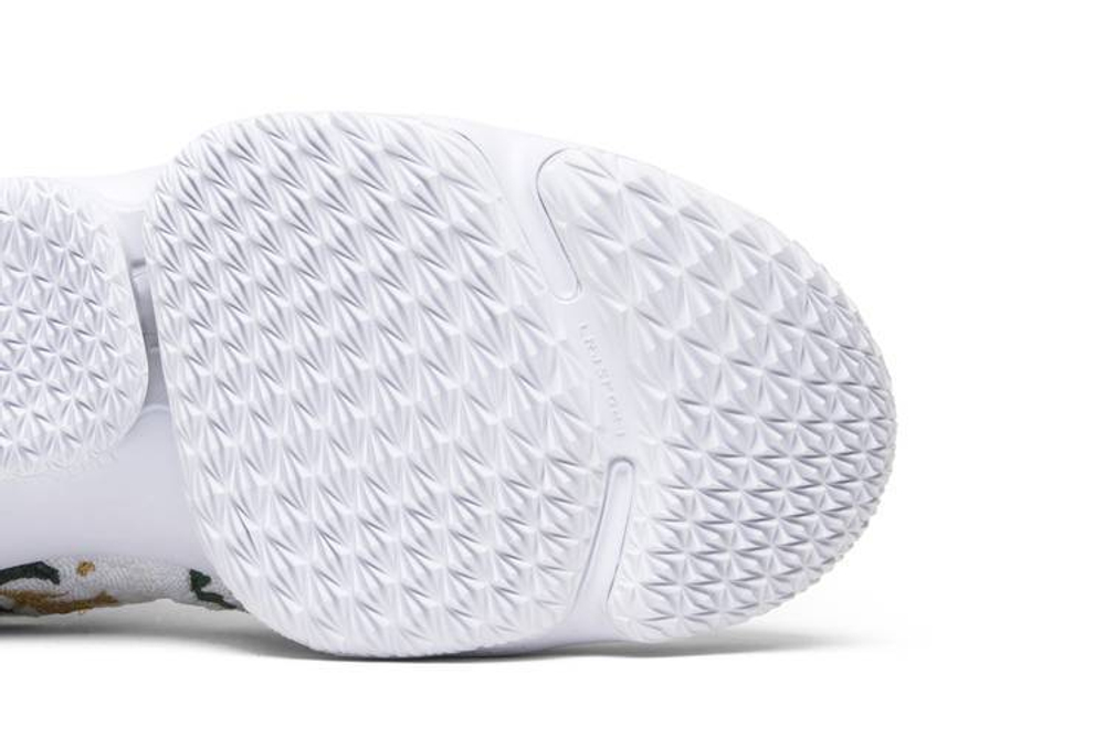 Lebron kings cloak 15 hot sale