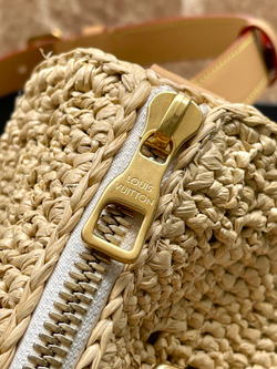 Louis Vuitton Keepall 25