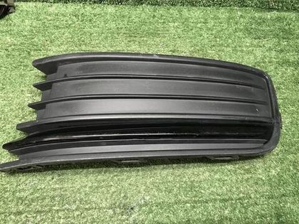 Накладка переднего бампера VW Polo sedan (15-20)