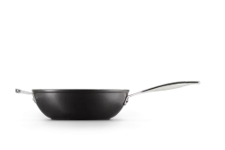 Le Creuset - Вок PRO с антипригарным покрытием 26см / артикул   51104260010202  / GTIN 630870273206