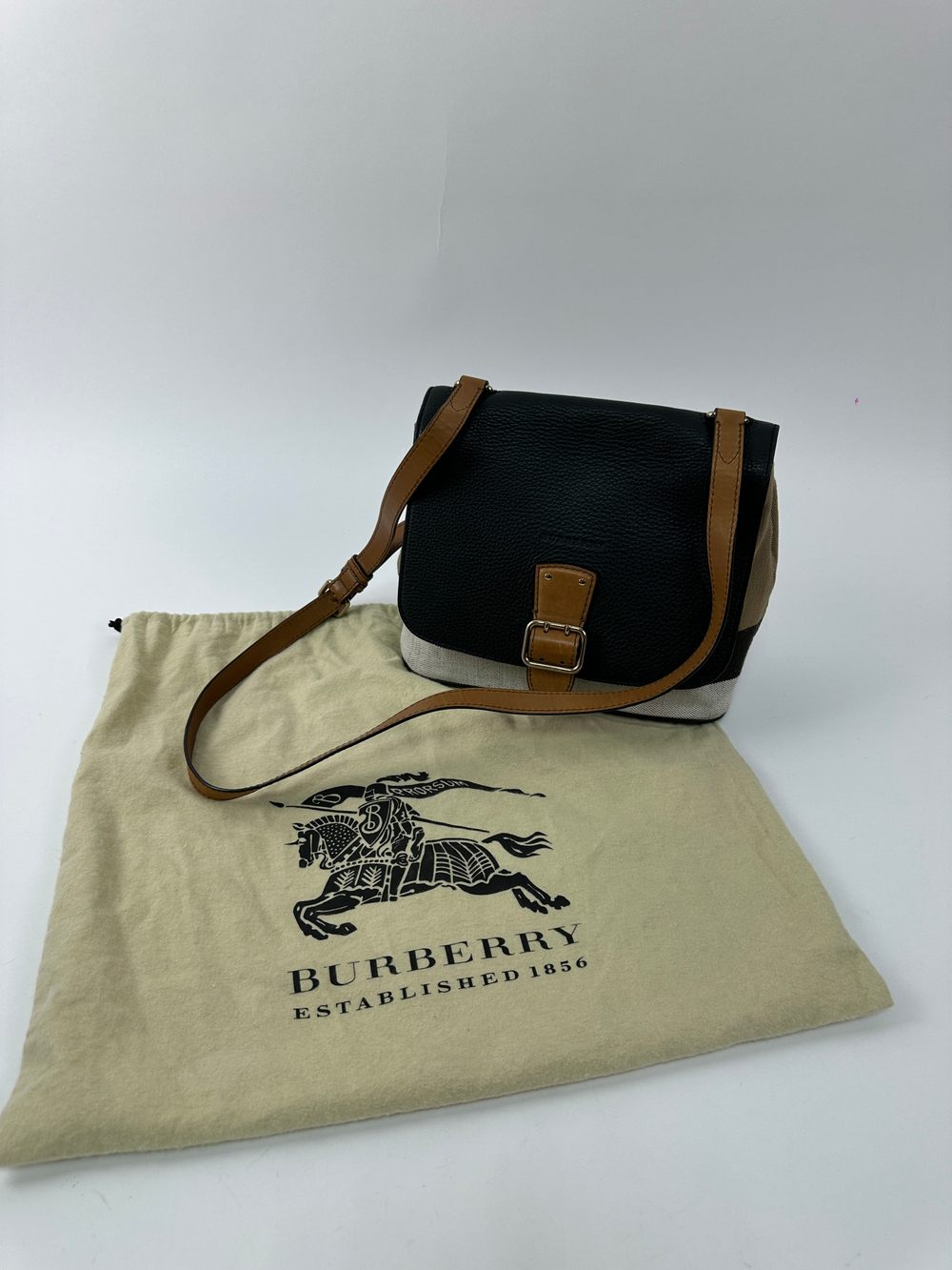 Сумка Burberry Shellwood Crossbody Bag