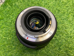 Canon EF 28-135mm 3.5-5.6 IS USM