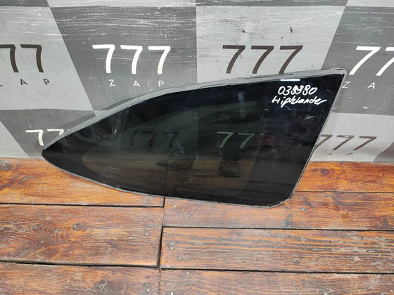 Стекло багажника правое Toyota Highlander 4 (U70) 19-нв Б/У Оригинал 627100E200