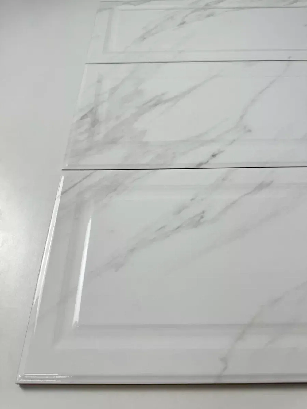 Noir white wall 01 250х600 (1-й сорт)