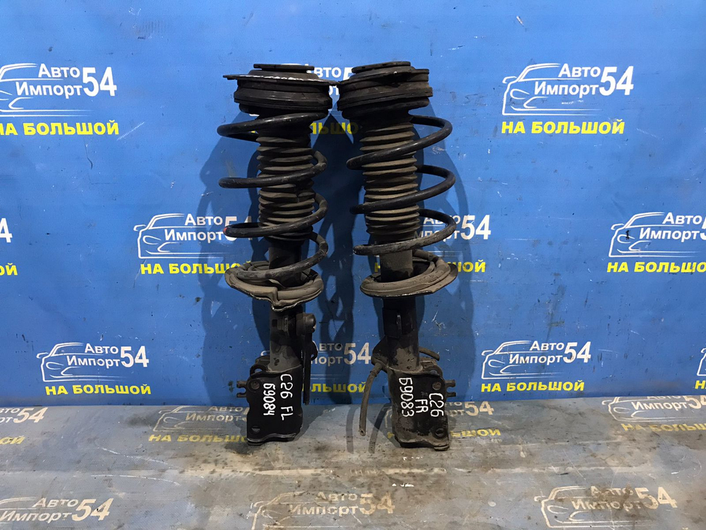 Стойка передняя правая NISSAN SERENA 2010-2013