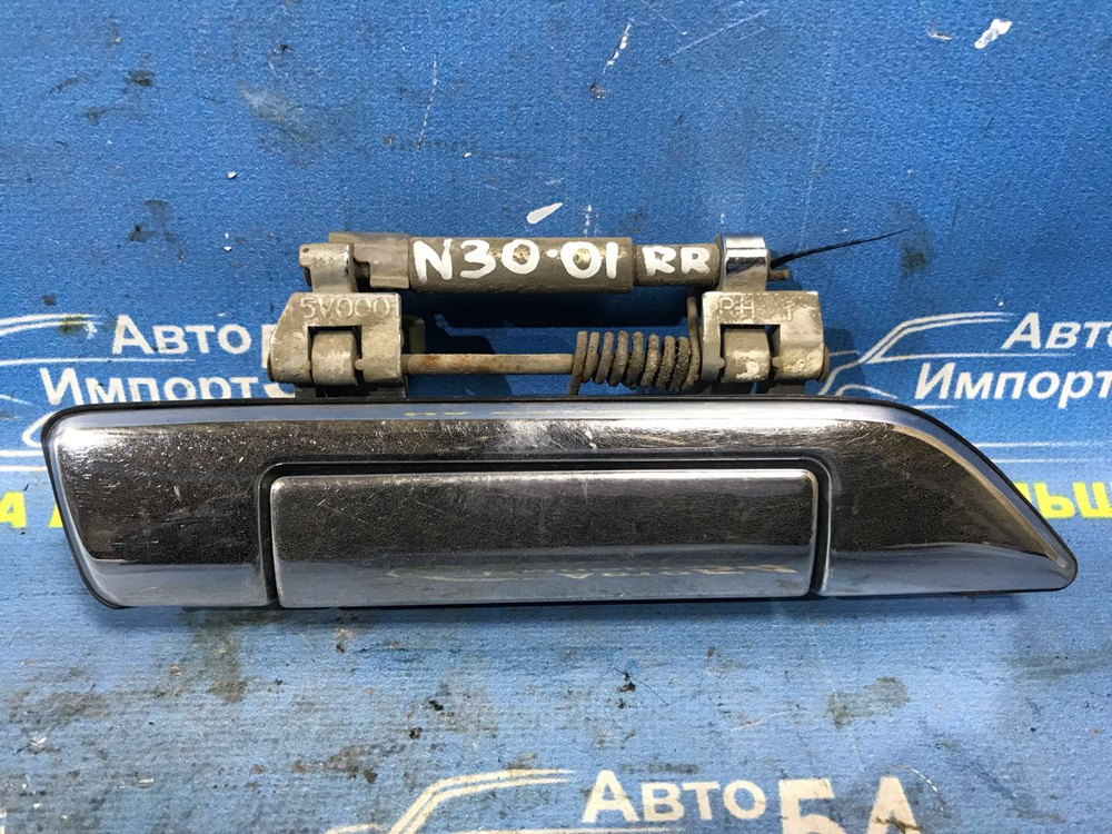 Ручка двери задней правой внешняя NISSAN R'NESSA 1997-2001