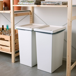 IKEA FILUR  (ИКЕА ФИЛУР)  -  Пластиковая корзина с крышкой, белая, 42 л