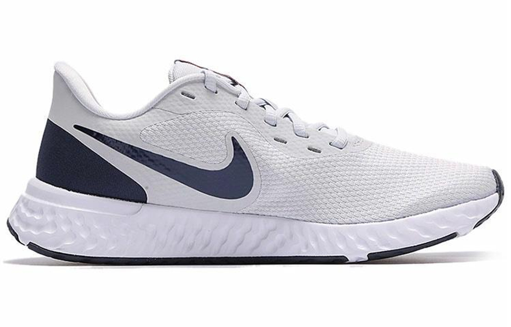 Кроссовки Nike Revolution 5