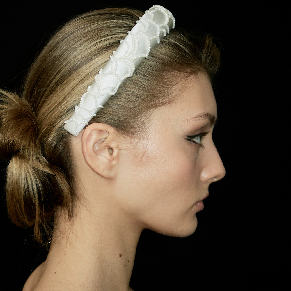 Ободок с жемчужной паутиной