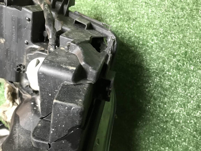 Битая Фара левая Subaru Outback 6 (2019-2022) LED