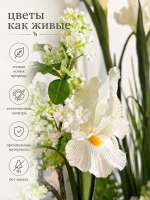 Напольная композиция из искусственных растений и цветов