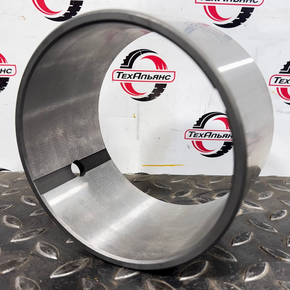 Втулка 7J-1335