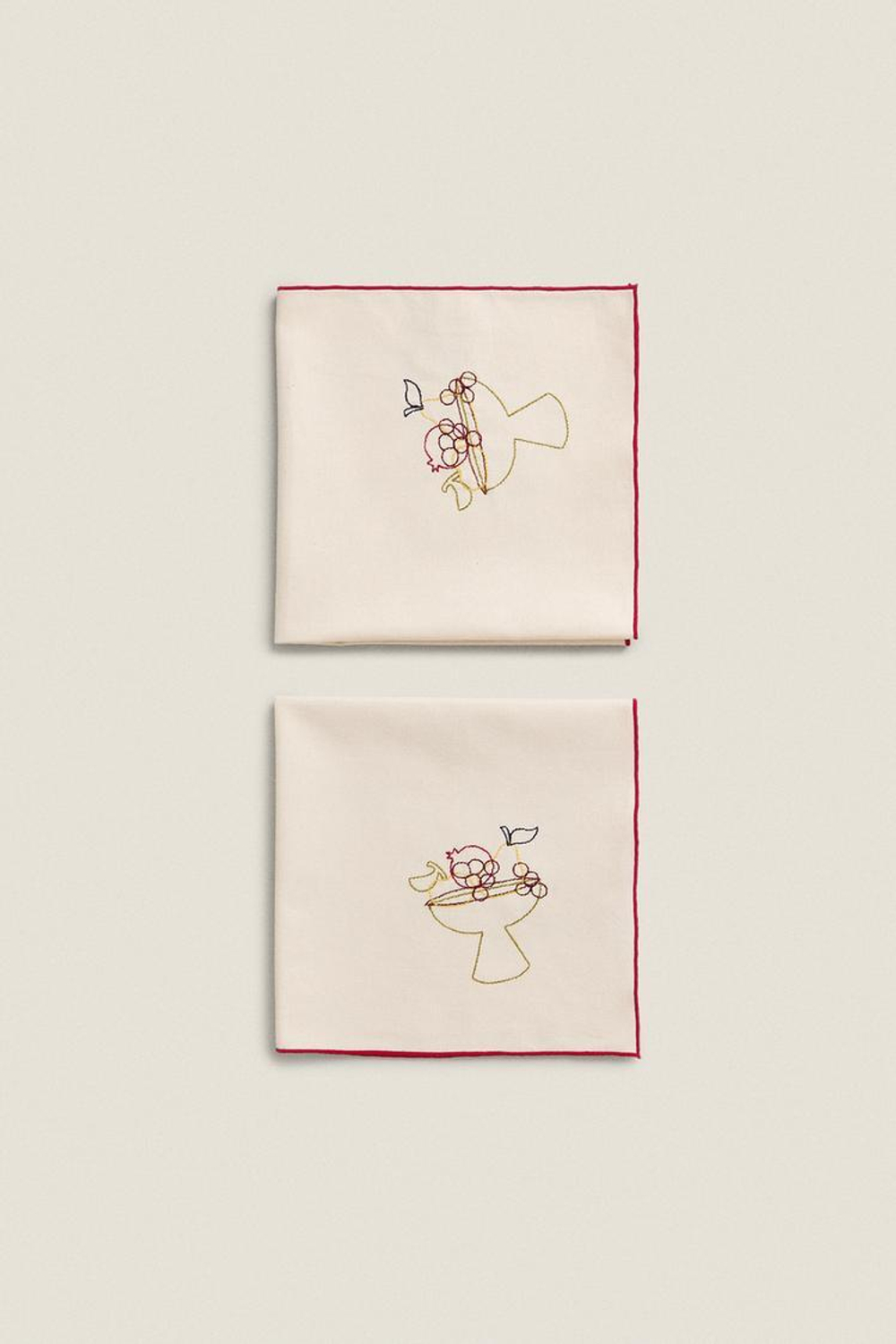 ZARA HOME САЛФЕТКА С ВЫШИВКОЙ, БЕЛЫЙ/КРАСНЫЙ
