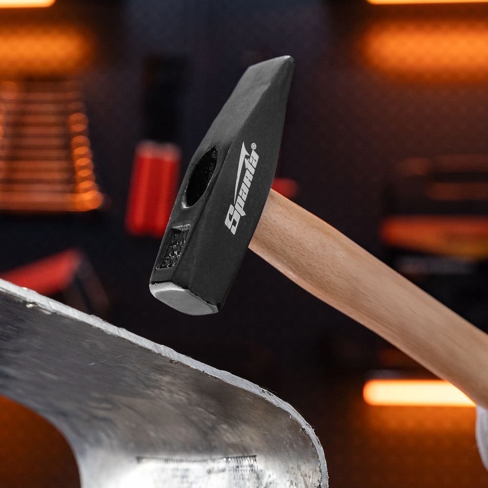 Молоток слесарный, 500 г, квадратный боек, деревянная рукоятка// Sparta