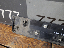 Накладка двери передней правой Geely Atlas 1 (NL-3) 16-22 Б/У Оригинал 6073570500661