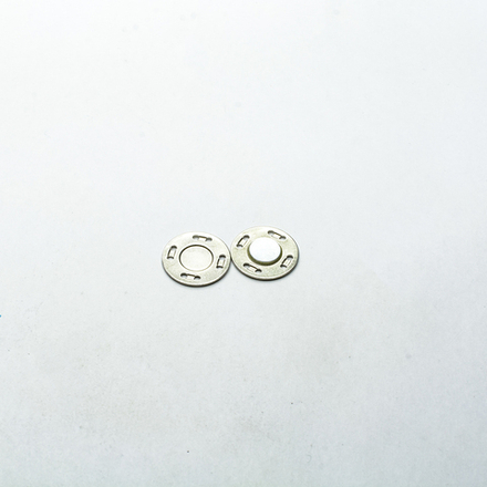 Кнопка пришивная магнитная