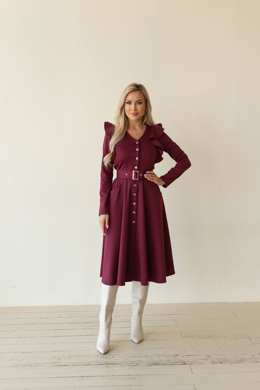 Платье бордовое с воланами из вискозы