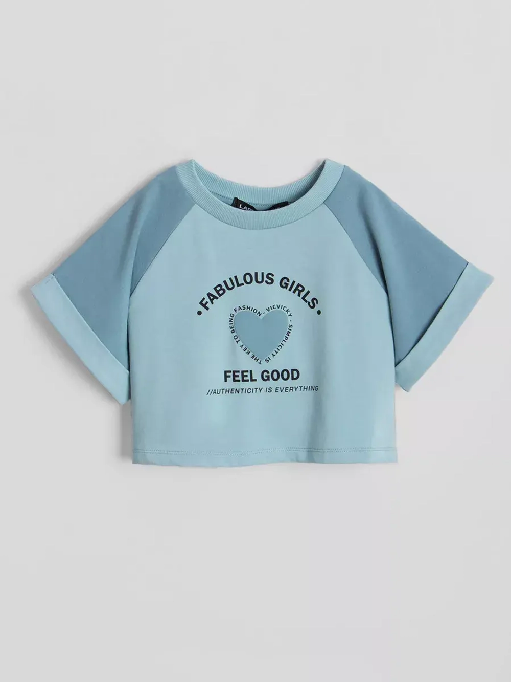 Костюм детский футболка и шорты в сад