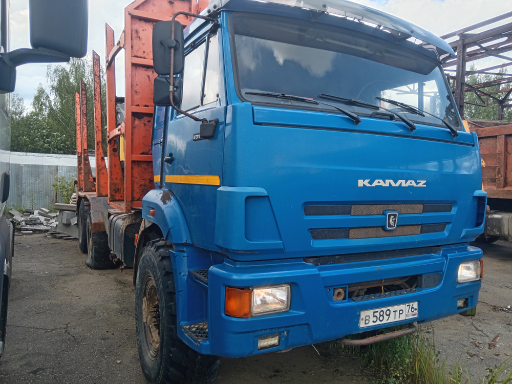 Феникс 780523 на шасси КамАЗ 43118 6x6 Сортиментовоз с КМУ 780523 (Дизельный, 11,8 л, 300 л.с., МТ)