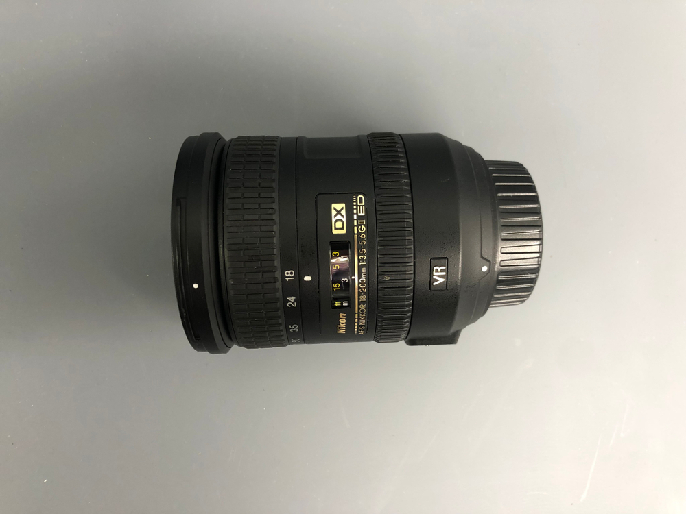 Nikon 18-200mm 3.5-5.6G ED AF-S VR II DX