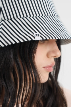 Панама в полоску