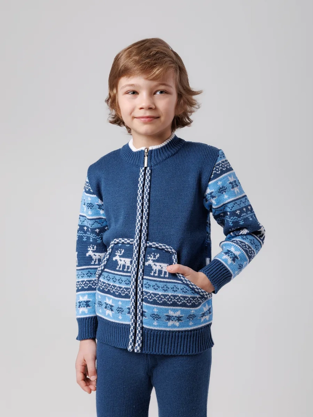 Кофта вязаная на молнии