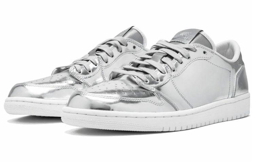 Кроссовки Jordan Air Jordan 1 Retro Low Pinnacle Metallic Silver