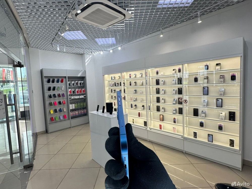 iPhone 13 256 ГБ б/у