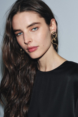 ZARA СЕРЬГИ «ЗМЕЙКИ» СО СТРАЗАМИ, ЗОЛОТИСТЫЙ