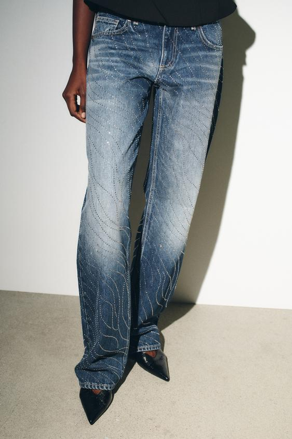 ZARA ДЖИНСЫ TRF WIDE LEG С НИЗКОЙ ПОСАДКОЙ И СТРАЗАМИ, СИНИЙ