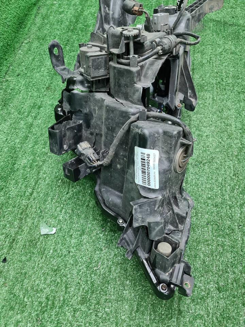 Битая Фара правая Toyota LC Prado 150 (13-17) LED