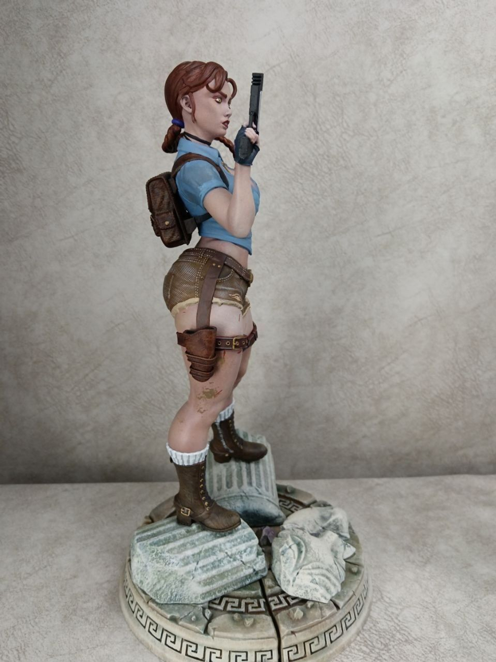 Лара Крофт Tomb Raider 310мм в наличии