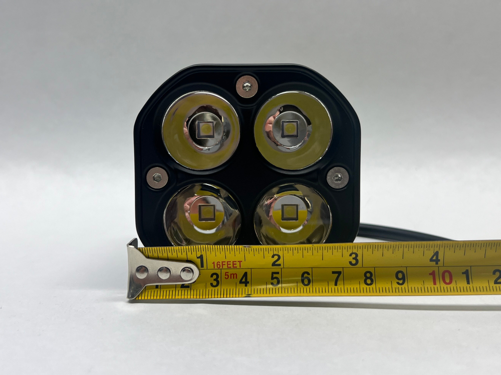 Светодиодная фара, 4 диода, 4D линза, 12-24 вольта, направленный дальний свет, белый свет (за 1 шт.)