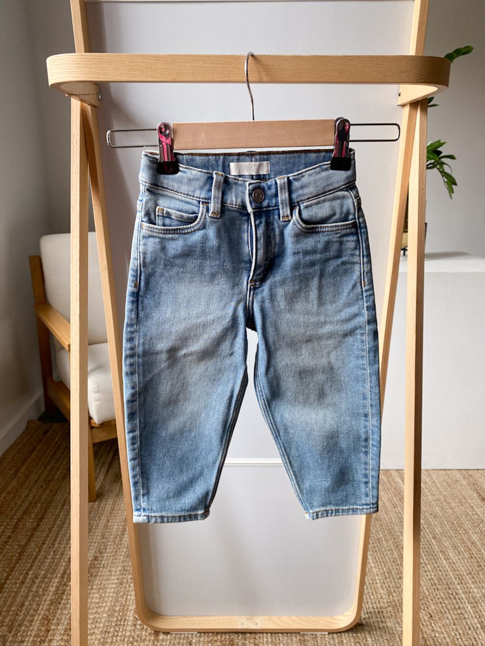 Джинсы Arket, 92