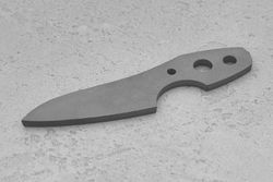 Заготовка для ножа, сталь N690Co 3,1мм. Модель "Оса" с клинком 46мм, ТО 61-62HRC