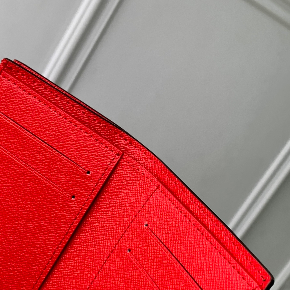 Louis Vuitton Lisa Wallet