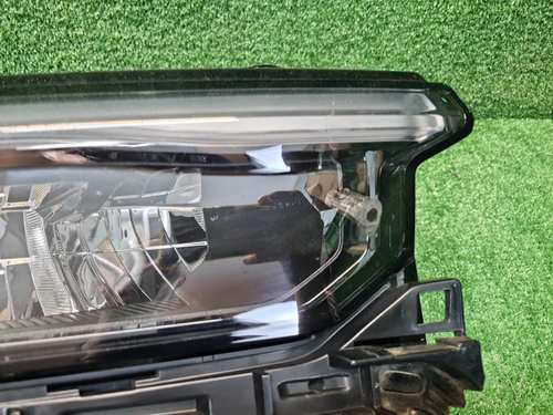 Фара правая Jeep Grand Cherokee WL (2021-н.в.) LED