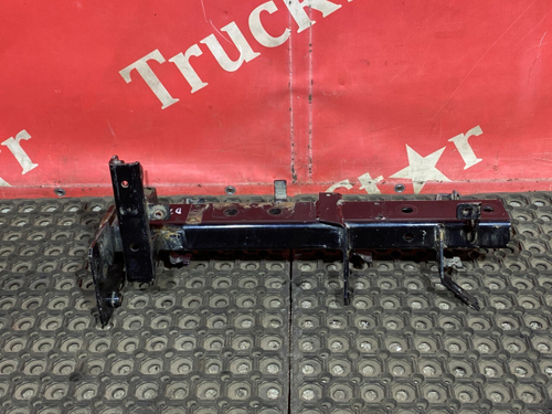 Кронштейн крыла переднего правый 2019г.