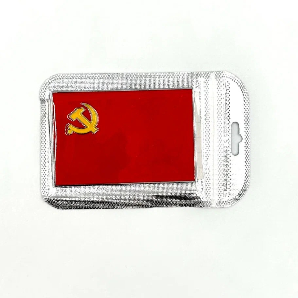 Наклейка Флаг Серп и Молот объемная металлическая красная (шильдик Серп и молот, 9,5х6см). Красная с желтым